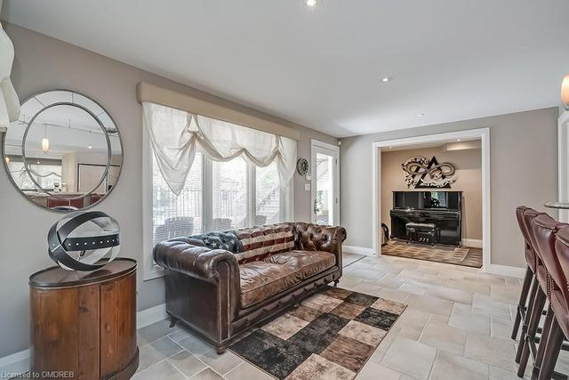38 Holyrood Avenue, House detached with 4 bedrooms, 3 bathrooms and 6 parking in Oakville ON | Image 46