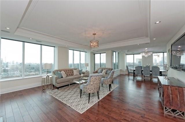 1003 - 155 St Clair Ave W, Condo with 2 bedrooms, 3 bathrooms and 2 parking in Toronto ON | Image 4