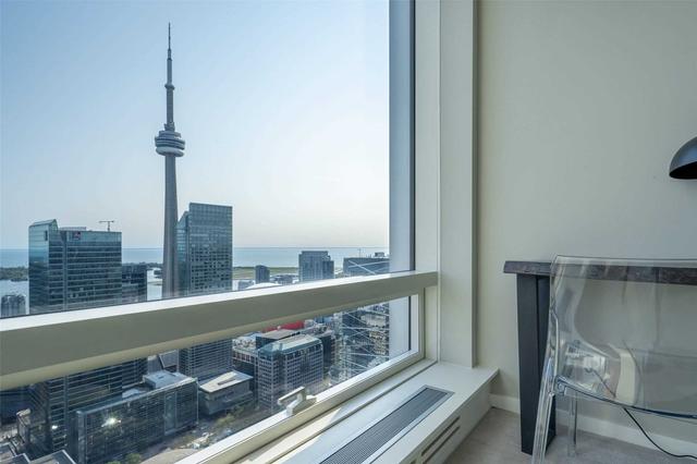 5408 - 180 University Ave, Condo with 2 bedrooms, 3 bathrooms and 2 parking in Toronto ON | Image 6