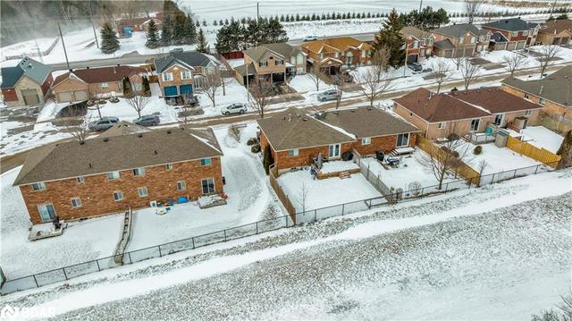 64 Logan Court, House semidetached with 3 bedrooms, 2 bathrooms and 6 parking in Barrie ON | Image 28