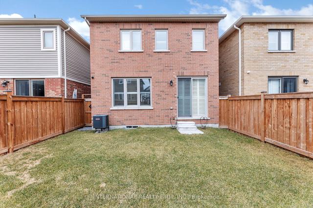 30 Kilmarnock Cres S, House detached with 4 bedrooms, 3 bathrooms and 3 parking in Whitby ON | Image 35
