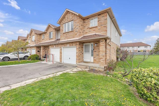 1 - 1860 Upper Gage Ave, Townhouse with 3 bedrooms, 2 bathrooms and 2 parking in Hamilton ON | Image 1
