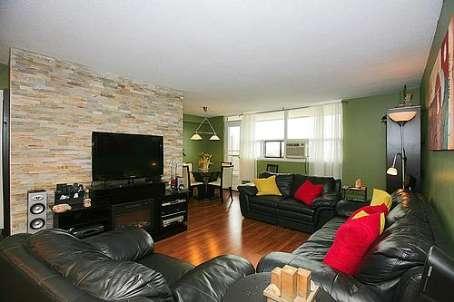 1405 - 541 Blackthorn Ave, Condo with 2 bedrooms, 1 bathrooms and 1 parking in Toronto ON | Image 2