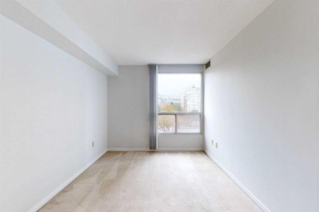 408 - 5 Concorde Pl, Condo with 2 bedrooms, 2 bathrooms and 2 parking in Toronto ON | Image 10