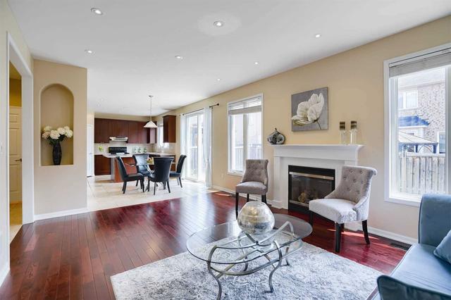 306 Silver Crt, House detached with 4 bedrooms, 4 bathrooms and 6 parking in Milton ON | Image 10
