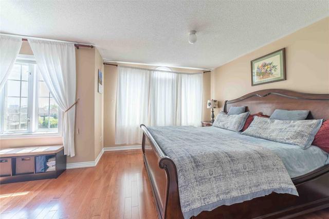 504 Lumberton Cres, House attached with 3 bedrooms, 5 bathrooms and 4 parking in Mississauga ON | Image 10