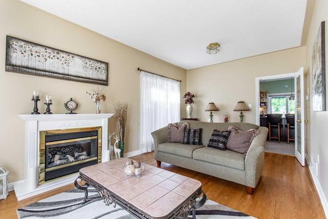 2118 Dalecroft Cres, House detached with 4 bedrooms, 4 bathrooms and 2 parking in Burlington ON | Image 9