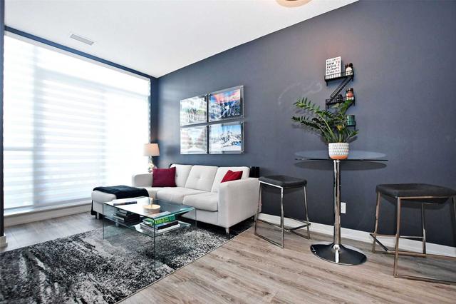 713 - 200 Sackville St, Condo with 1 bedrooms, 1 bathrooms and 0 parking in Toronto ON | Image 2
