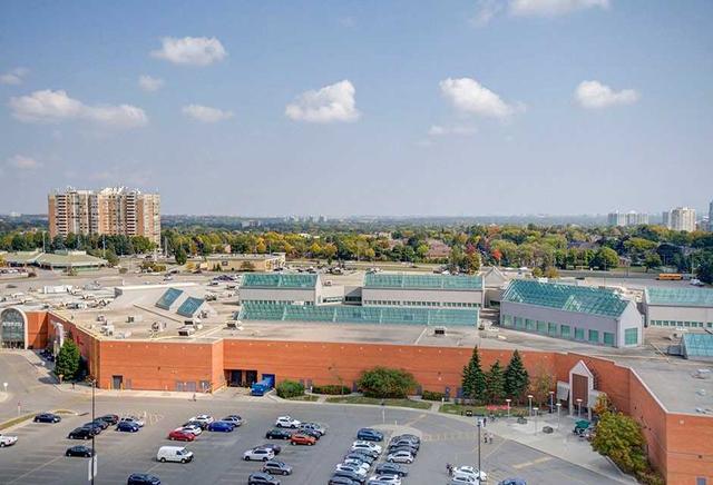 1401 - 88 Promenade Circ, Condo with 2 bedrooms, 2 bathrooms and 1 parking in Vaughan ON | Image 13