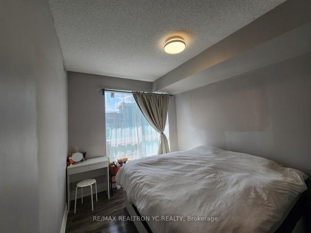 210 - 68 Canterbury Pl, Condo with 1 bedrooms, 2 bathrooms and 1 parking in Toronto ON | Image 14