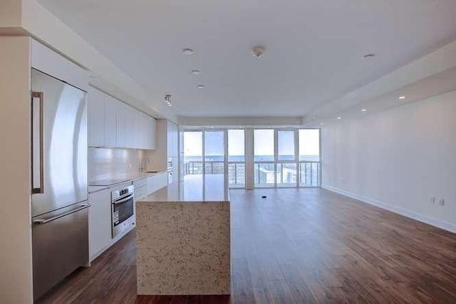 903 - 8 Ann St, Condo with 3 bedrooms, 3 bathrooms and 2 parking in Mississauga ON | Image 6