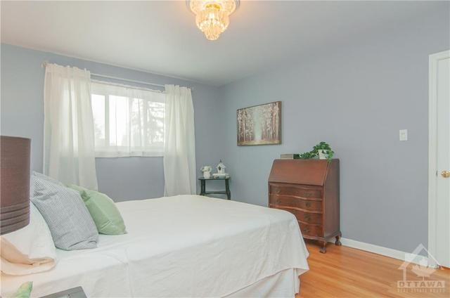 1787 Laxton Crescent, House detached with 3 bedrooms, 2 bathrooms and 3 parking in Ottawa ON | Image 13