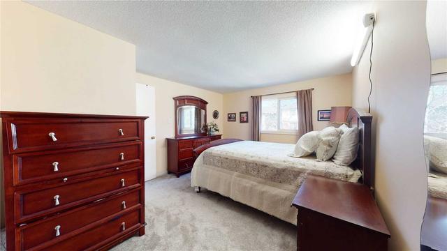44 Ducatel Cres, House semidetached with 3 bedrooms, 3 bathrooms and 3 parking in Ajax ON | Image 9