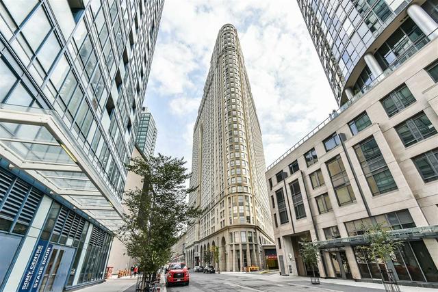 3009 - 25 The Esplanade St, Condo with 2 bedrooms, 1 bathrooms and 0 parking in Toronto ON | Image 24