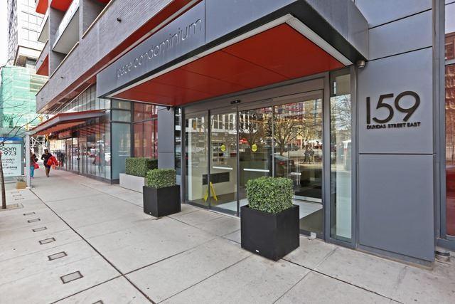 1003 - 159 Dundas St E, Condo with 1 bedrooms, 1 bathrooms and null parking in Toronto ON | Image 2
