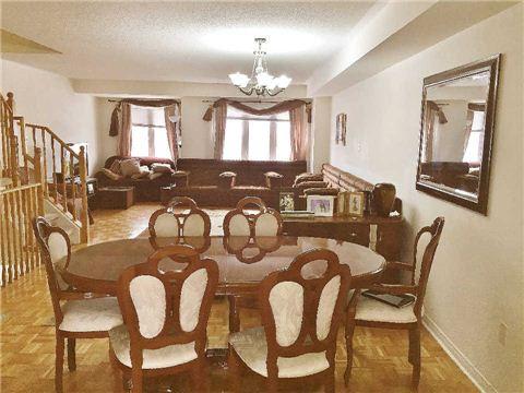 789 Candlestick Circ, House attached with 3 bedrooms, 4 bathrooms and 2 parking in Mississauga ON | Image 3
