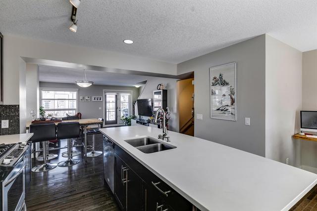 35 Aspen Hills Green Sw, Home with 2 bedrooms, 2 bathrooms and 2 parking in Calgary AB | Image 15