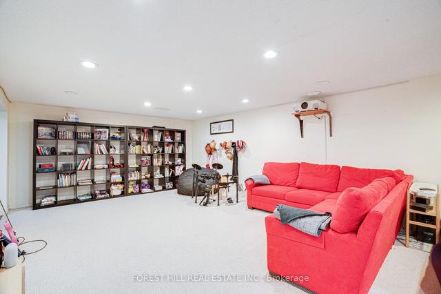 38 Sunnycrest Rd, House detached with 3 bedrooms, 3 bathrooms and 5 parking in Toronto ON | Image 14