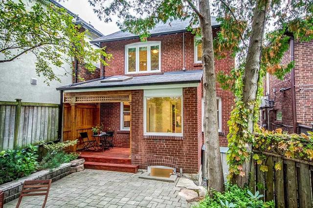 421 St. Clair Ave E, House detached with 3 bedrooms, 2 bathrooms and 1 parking in Toronto ON | Image 35