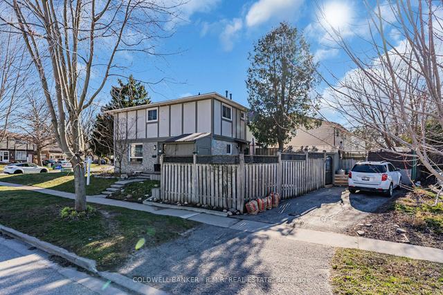 526 Waverly St N, House semidetached with 3 bedrooms, 2 bathrooms and 2 parking in Oshawa ON | Image 23