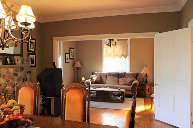 5215 First Line, House detached with 4 bedrooms, 3 bathrooms and 30 parking in Milton ON | Image 6