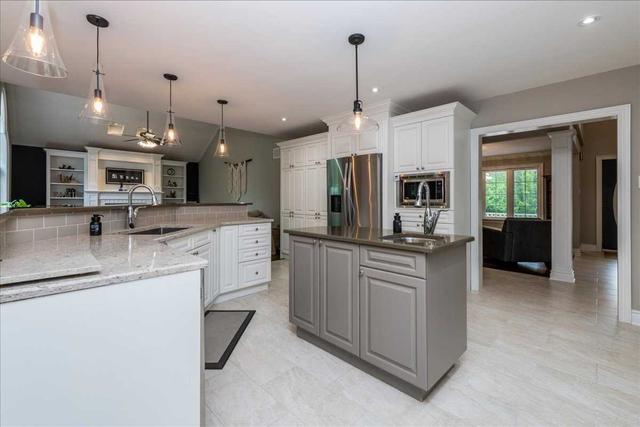 323 Scarlett Line, House detached with 4 bedrooms, 4 bathrooms and 18 parking in Oro Medonte ON | Image 38