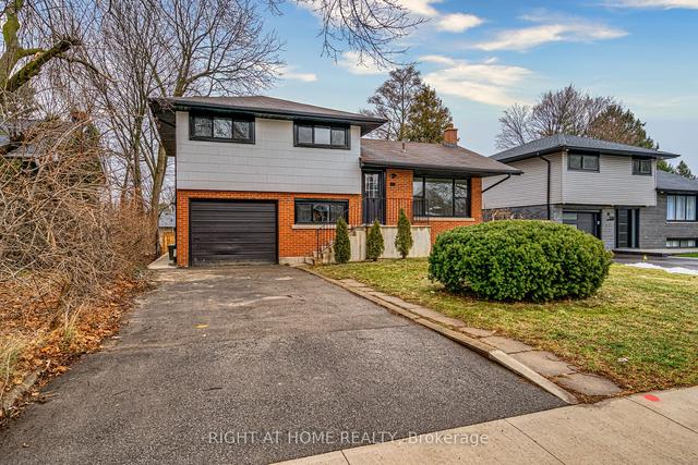 178 Columbia Dr, House detached with 4 bedrooms, 4 bathrooms and 4 parking in Hamilton ON | Image 1