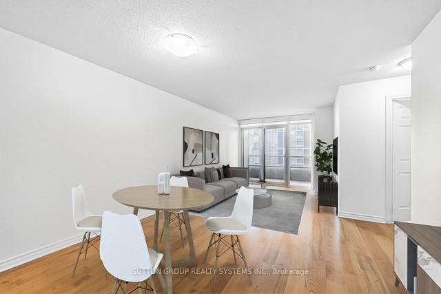 1930 - 5233 Dundas St W, Condo with 1 bedrooms, 1 bathrooms and 1 parking in Toronto ON | Image 18