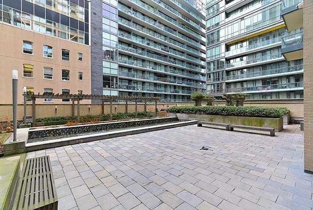 1013 - 438 King St, Condo with 1 bedrooms, 2 bathrooms and 1 parking in Toronto ON | Image 18