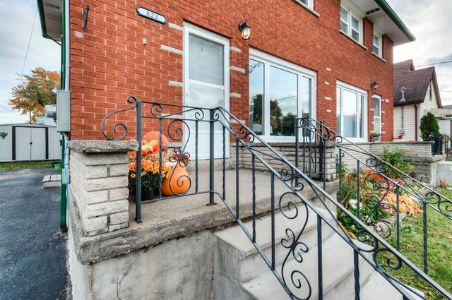623 Guelph St, House semidetached with 3 bedrooms, 1 bathrooms and 3 parking in Kitchener ON | Image 7