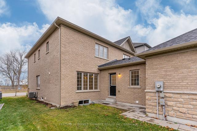166 Britannia Ave, House semidetached with 3 bedrooms, 3 bathrooms and 3 parking in Oshawa ON | Image 31