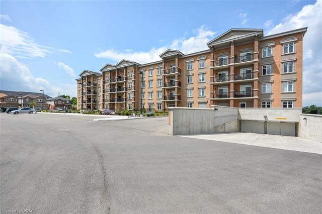 214 - 2 Colonial Drive, House attached with 2 bedrooms, 2 bathrooms and 2 parking in Guelph ON | Image 21