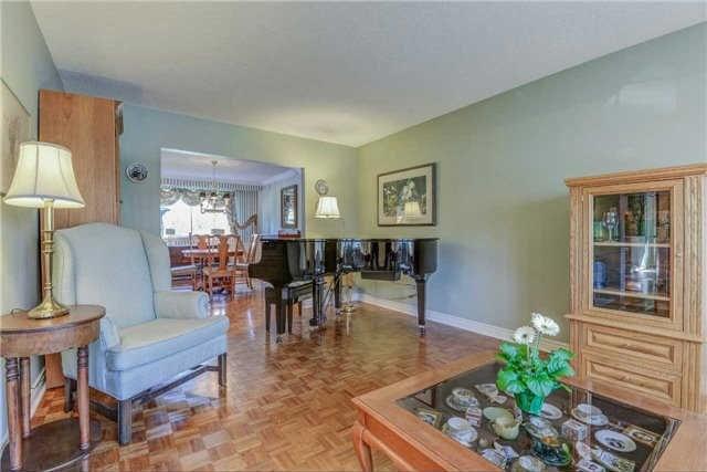 300 Still's Lane, House detached with 4 bedrooms, 4 bathrooms and 6 parking in Oakville ON | Image 7