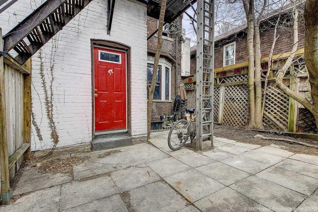 Unit #5 - 1957 Queen St E, House detached with 2 bedrooms, 1 bathrooms and 0 parking in Toronto ON | Image 2