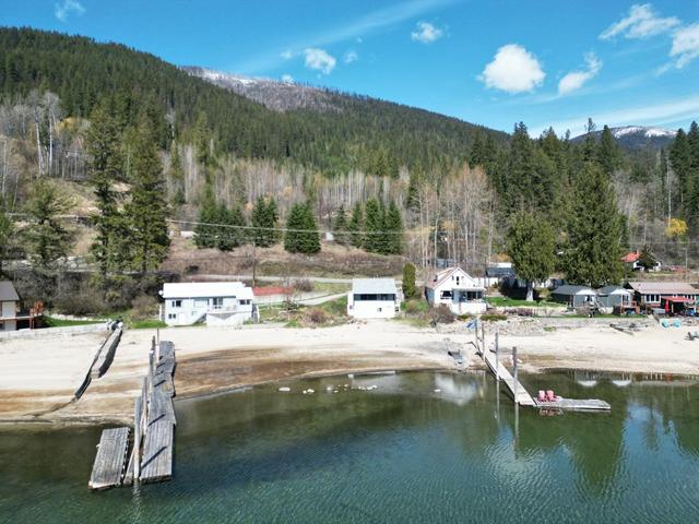 3230 Highway 3a, House detached with 1 bedrooms, 1 bathrooms and 1 parking in Central Kootenay F BC | Image 15