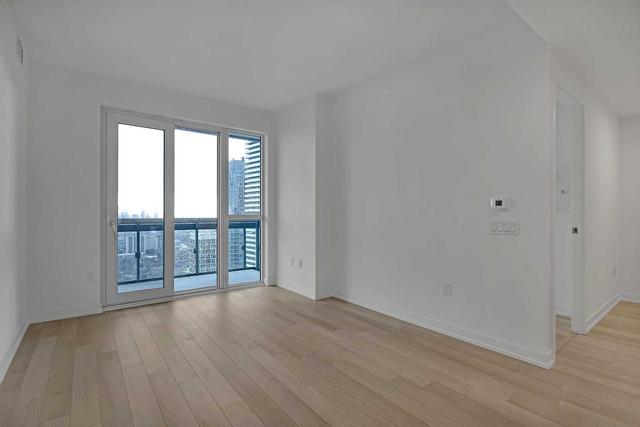 3604 - 39 Roehampton Ave, Condo with 2 bedrooms, 2 bathrooms and 0 parking in Toronto ON | Image 6