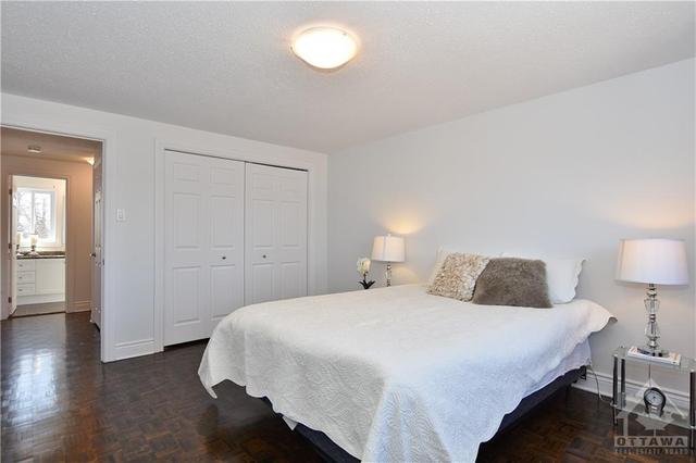 207 Ridgepark Private, Townhouse with 3 bedrooms, 3 bathrooms and 1 parking in Ottawa ON | Image 18
