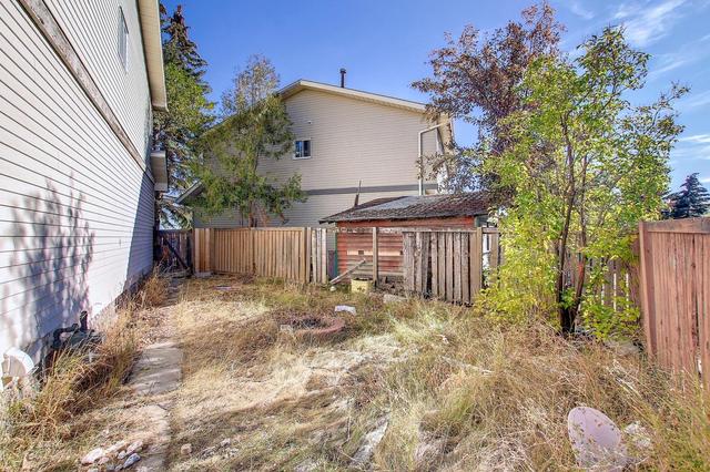 138 Castlebrook Rise Ne, Home with 3 bedrooms, 2 bathrooms and 2 parking in Calgary AB | Image 46