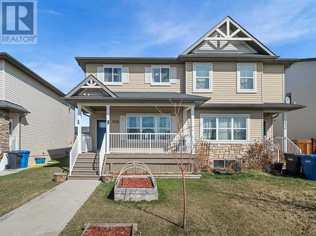 1538 Mcalpine Street, House semidetached with 3 bedrooms, 2 bathrooms and 3 parking in Carstairs AB | Image 1
