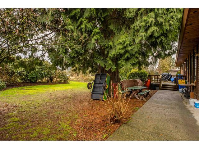 22948 88 Avenue, House detached with 3 bedrooms, 2 bathrooms and 3 parking in Langley BC | Image 7