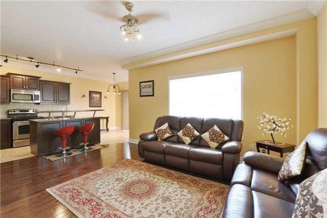 3641 Emery Dr, House detached with 3 bedrooms, 4 bathrooms and 2 parking in Mississauga ON | Image 9