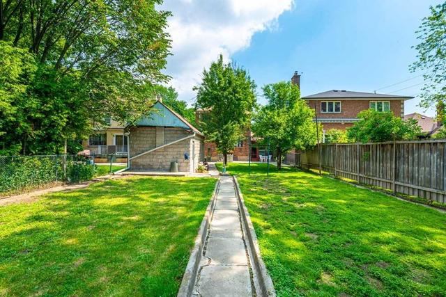 53 Glenwood Cres, House detached with 3 bedrooms, 2 bathrooms and 3 parking in Toronto ON | Image 22
