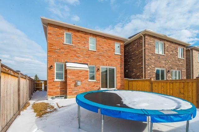 1087 Foxtail Cres, House detached with 3 bedrooms, 3 bathrooms and 3 parking in Pickering ON | Image 16