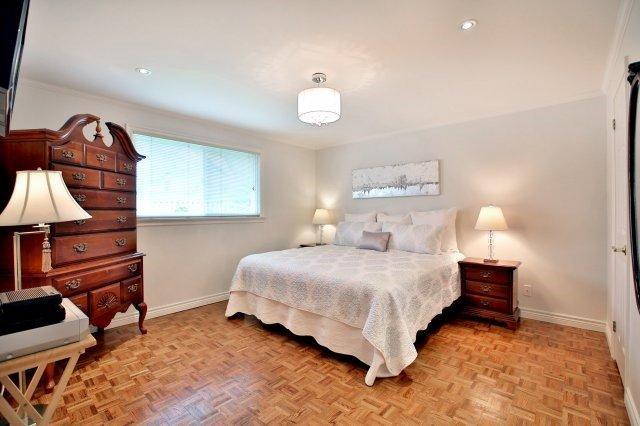 2336 Devon Rd, House detached with 4 bedrooms, 3 bathrooms and 2 parking in Oakville ON | Image 11