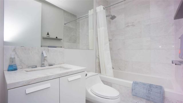 lph4902 - 42 Charles St E, Condo with 2 bedrooms, 3 bathrooms and 1 parking in Toronto ON | Image 14