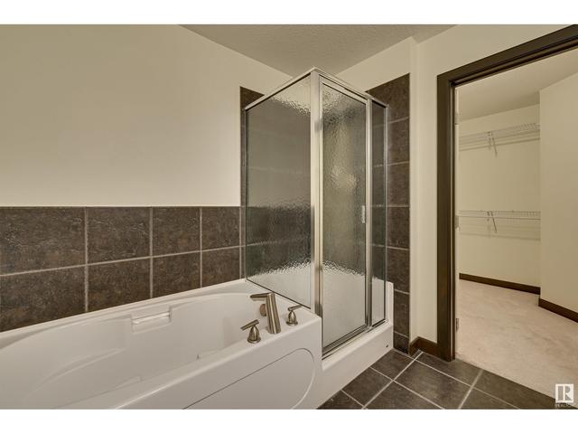 2 - 10240 90 St Nw, House attached with 3 bedrooms, 3 bathrooms and 2 parking in Edmonton AB | Image 28