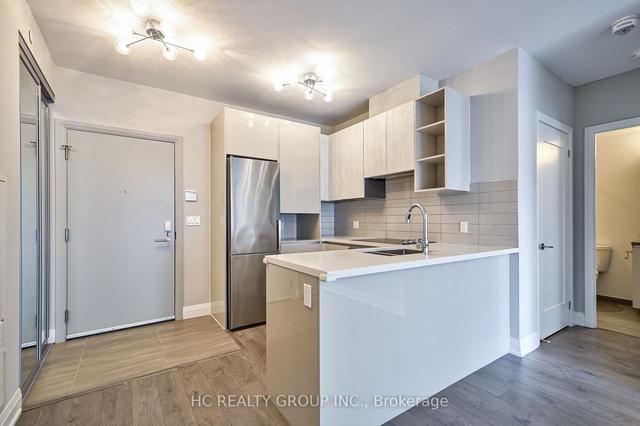 711 - 398 Highway 7 E, Condo with 2 bedrooms, 2 bathrooms and 2 parking in Richmond Hill ON | Image 7