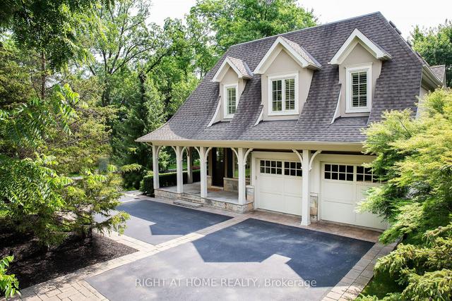 398 Lakeshore Rd W, House detached with 4 bedrooms, 5 bathrooms and 8 parking in Oakville ON | Image 1