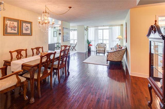 lph07 - 509 Beecroft Rd, Condo with 2 bedrooms, 2 bathrooms and 2 parking in Toronto ON | Image 3