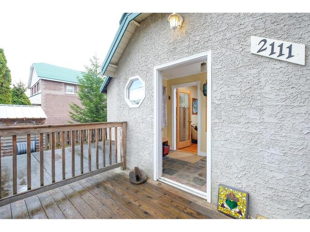 2111 Second Avenue, House detached with 3 bedrooms, 2 bathrooms and null parking in Rossland BC | Image 10
